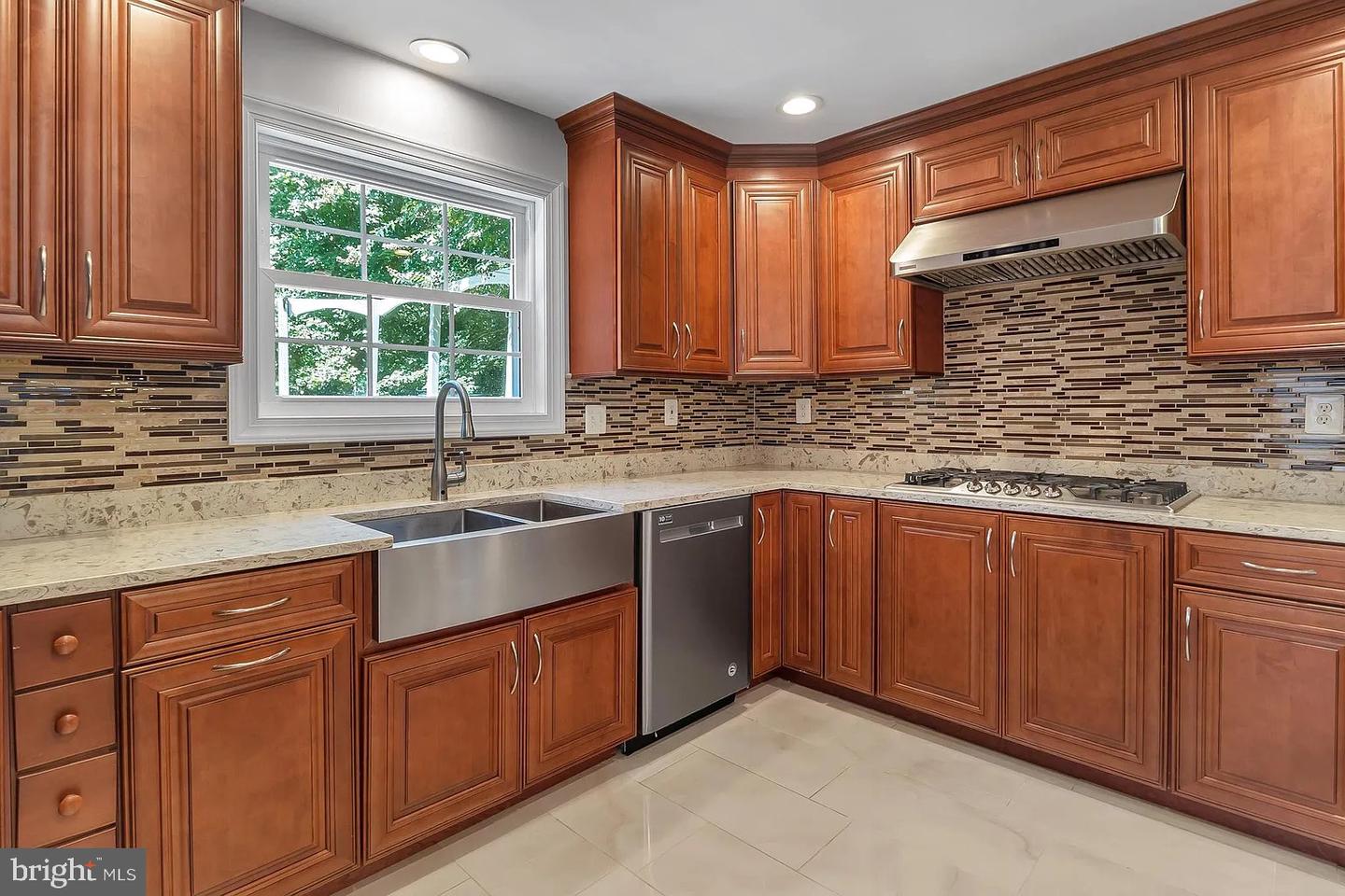5503 CHESTERMILL CT, FAIRFAX, Virginia 22030, 4 Bedrooms Bedrooms, ,3 BathroomsBathrooms,Residential,For sale,5503 CHESTERMILL CT,VAFX2241726 MLS # VAFX2241726