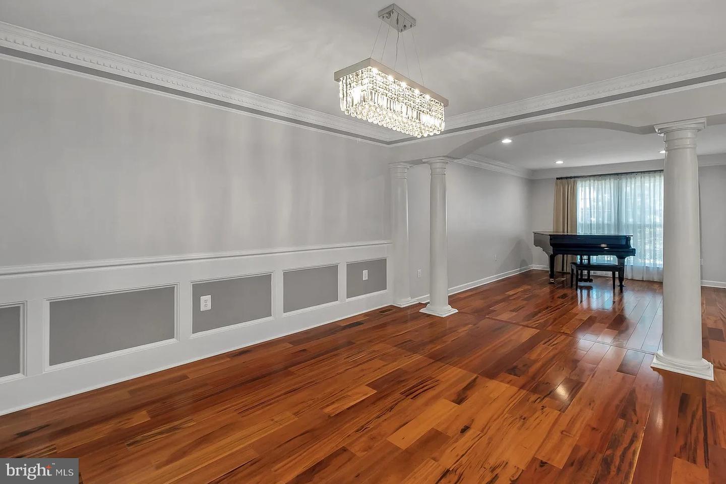 5503 CHESTERMILL CT, FAIRFAX, Virginia 22030, 4 Bedrooms Bedrooms, ,3 BathroomsBathrooms,Residential,For sale,5503 CHESTERMILL CT,VAFX2241726 MLS # VAFX2241726