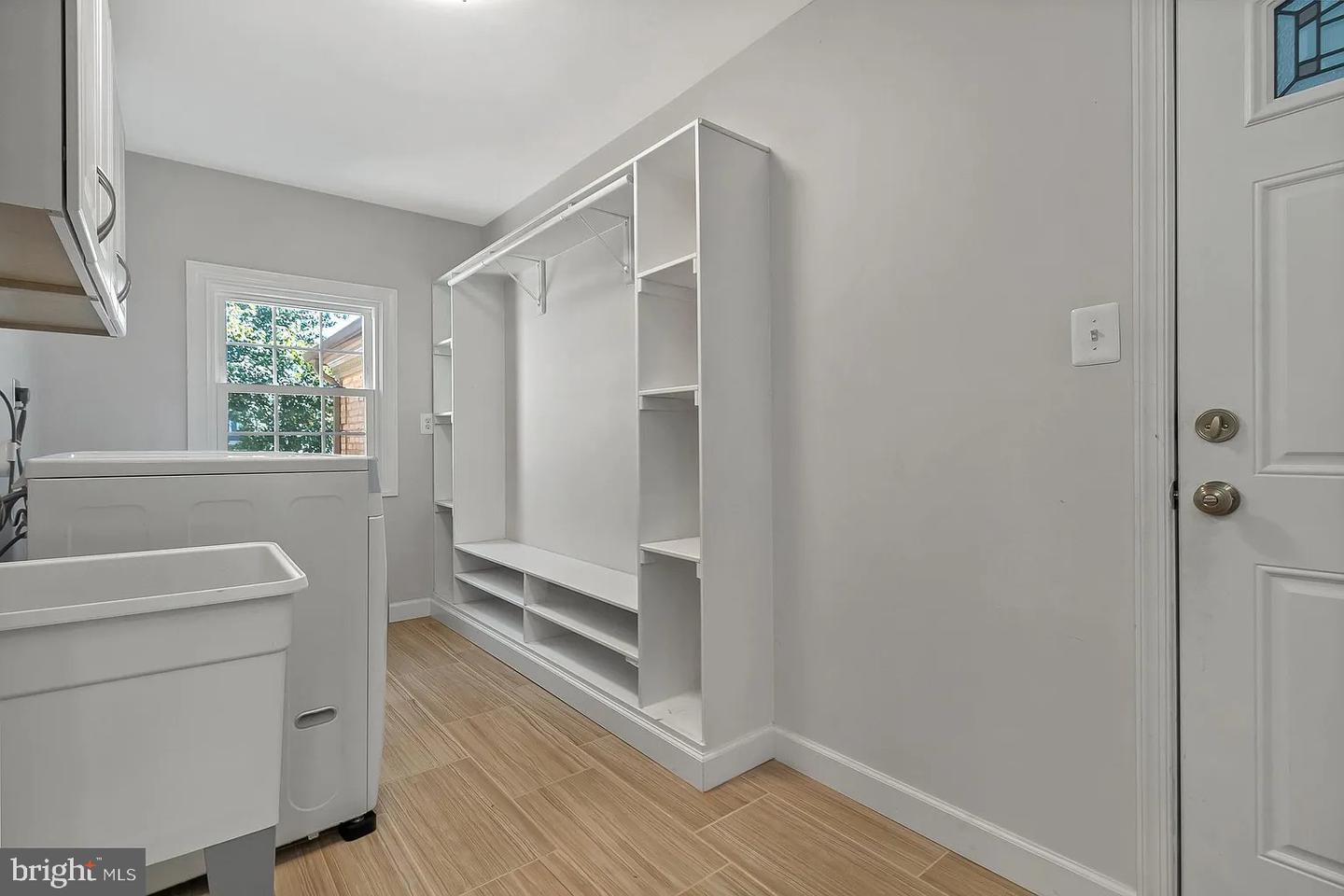5503 CHESTERMILL CT, FAIRFAX, Virginia 22030, 4 Bedrooms Bedrooms, ,3 BathroomsBathrooms,Residential,For sale,5503 CHESTERMILL CT,VAFX2241726 MLS # VAFX2241726