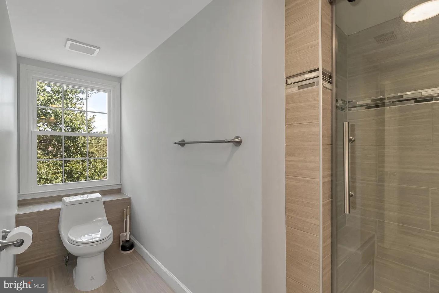 5503 CHESTERMILL CT, FAIRFAX, Virginia 22030, 4 Bedrooms Bedrooms, ,3 BathroomsBathrooms,Residential,For sale,5503 CHESTERMILL CT,VAFX2241726 MLS # VAFX2241726