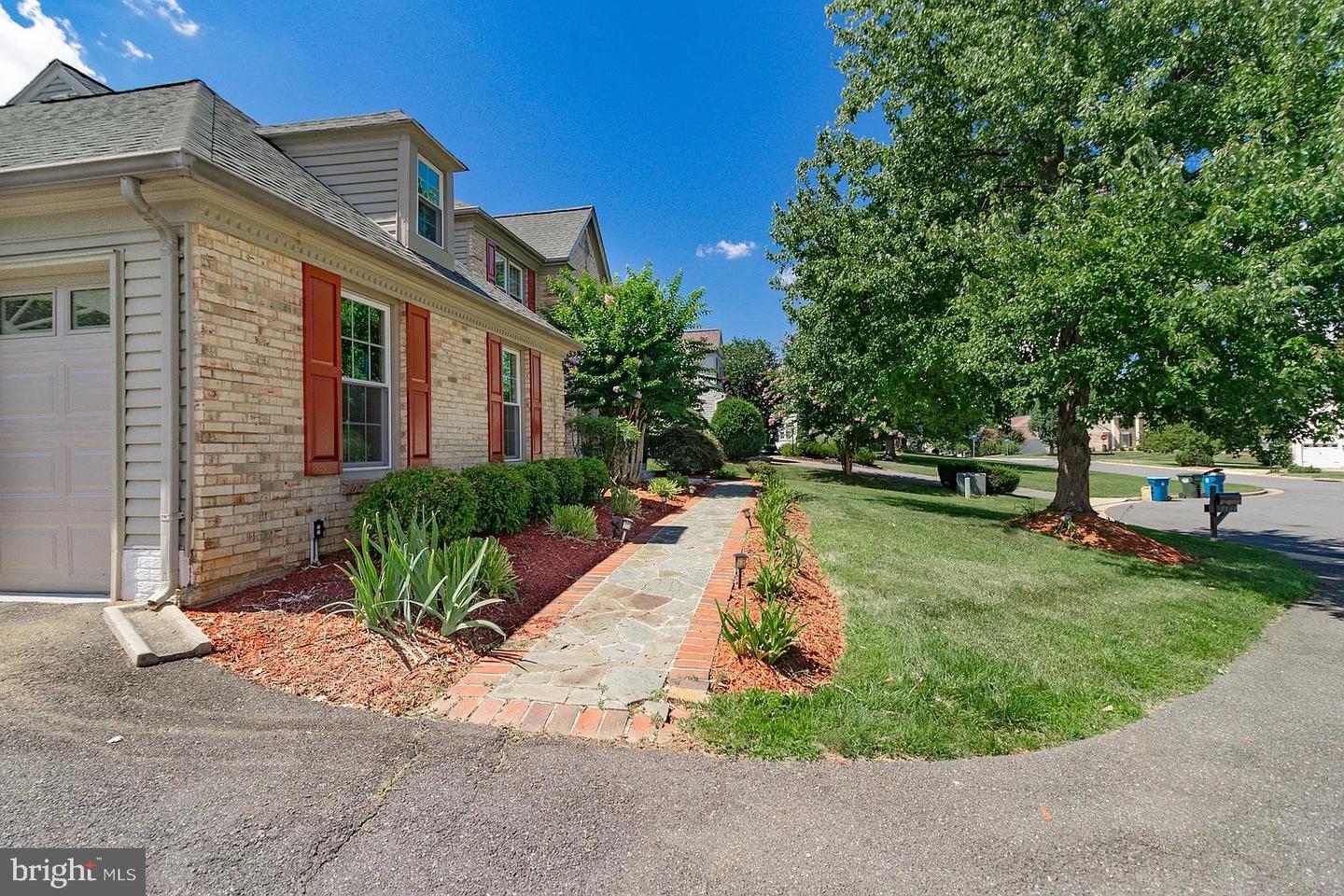 5503 CHESTERMILL CT, FAIRFAX, Virginia 22030, 4 Bedrooms Bedrooms, ,3 BathroomsBathrooms,Residential,For sale,5503 CHESTERMILL CT,VAFX2241726 MLS # VAFX2241726