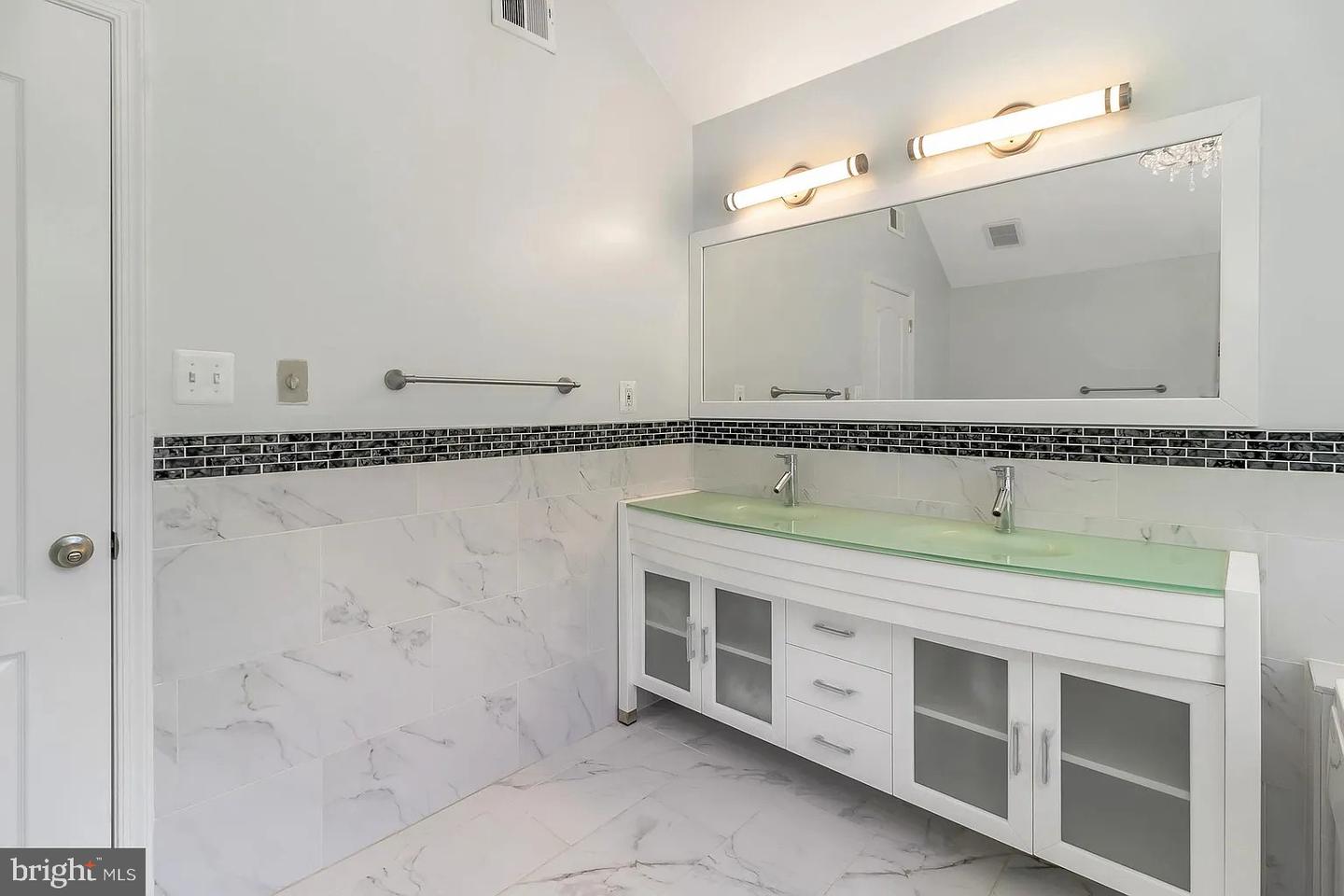 5503 CHESTERMILL CT, FAIRFAX, Virginia 22030, 4 Bedrooms Bedrooms, ,3 BathroomsBathrooms,Residential,For sale,5503 CHESTERMILL CT,VAFX2241726 MLS # VAFX2241726