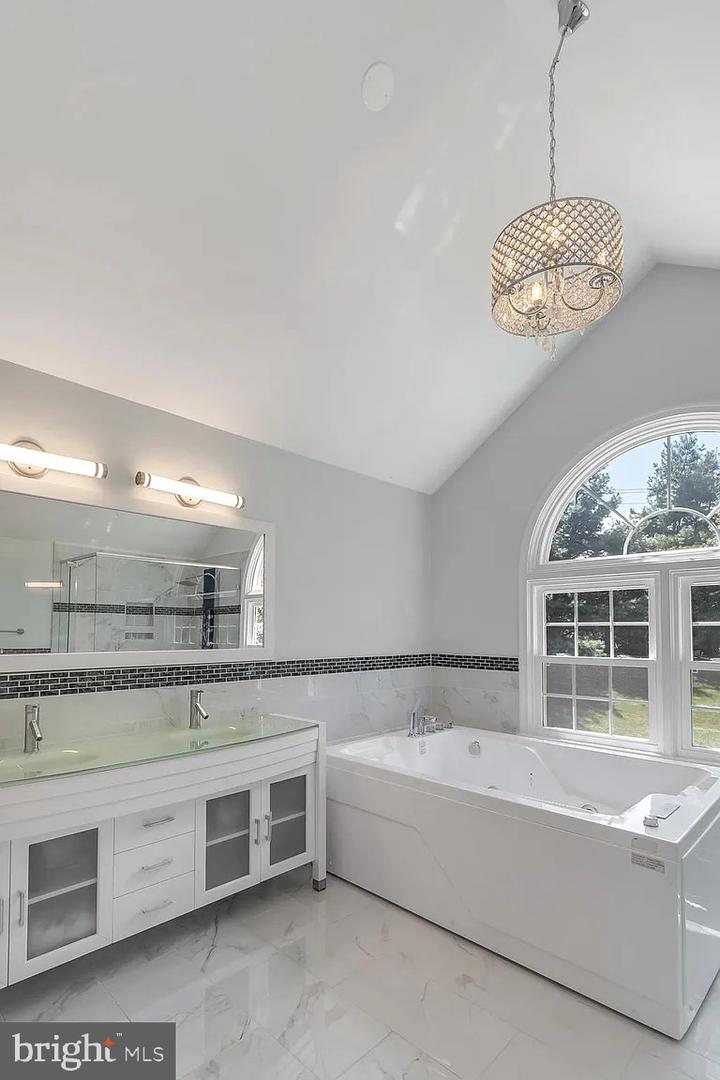 5503 CHESTERMILL CT, FAIRFAX, Virginia 22030, 4 Bedrooms Bedrooms, ,3 BathroomsBathrooms,Residential,For sale,5503 CHESTERMILL CT,VAFX2241726 MLS # VAFX2241726