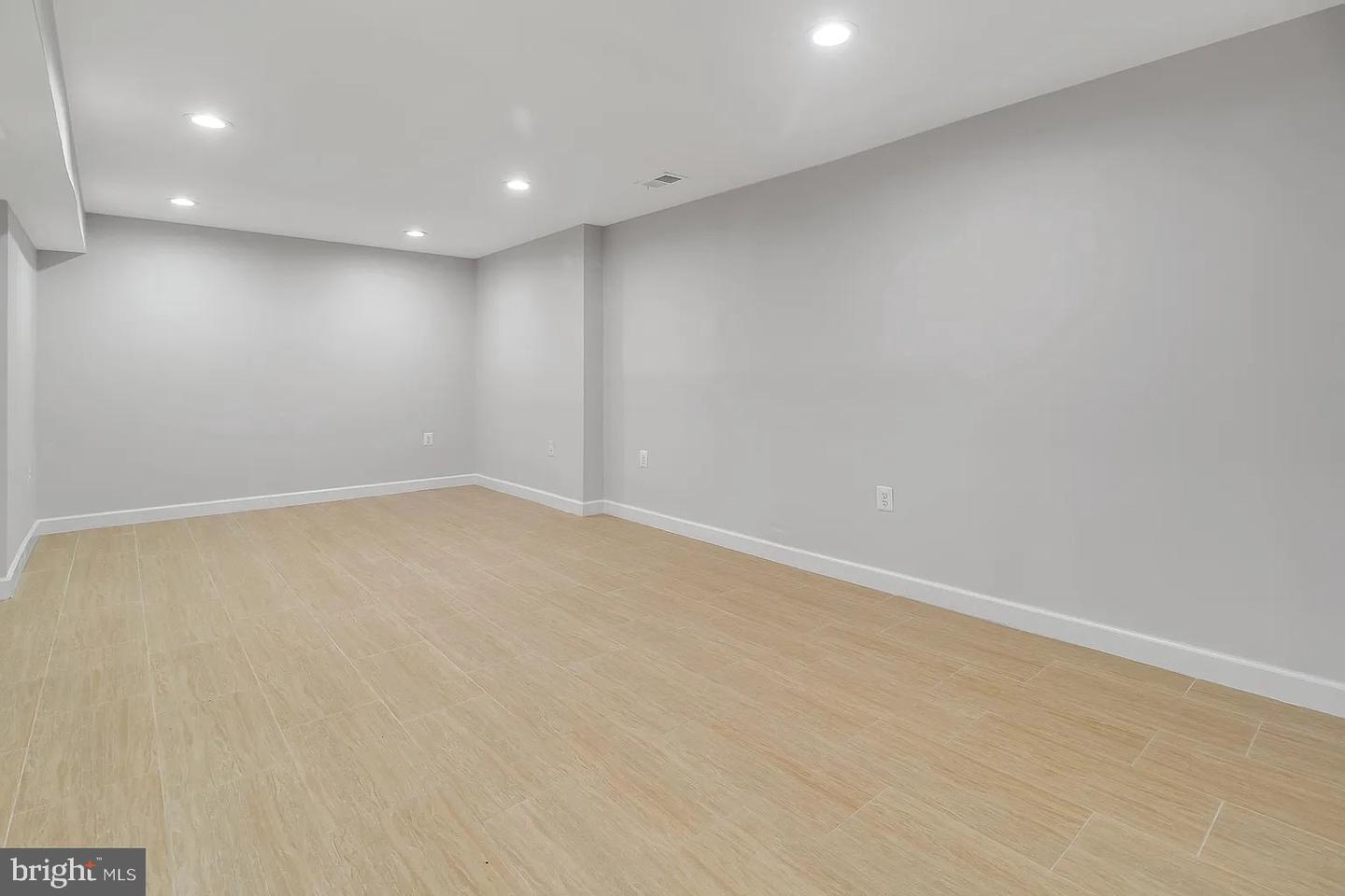 5503 CHESTERMILL CT, FAIRFAX, Virginia 22030, 4 Bedrooms Bedrooms, ,3 BathroomsBathrooms,Residential,For sale,5503 CHESTERMILL CT,VAFX2241726 MLS # VAFX2241726