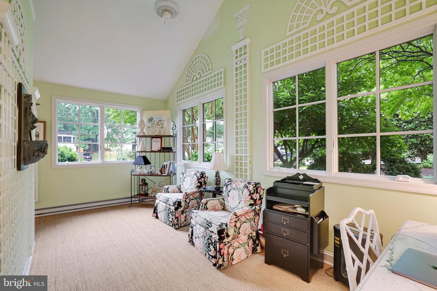 4629 32ND RD N, ARLINGTON, Virginia 22207, 5 Bedrooms Bedrooms, ,4 BathroomsBathrooms,Residential,For sale,4629 32ND RD N,VAAR2057702 MLS # VAAR2057702