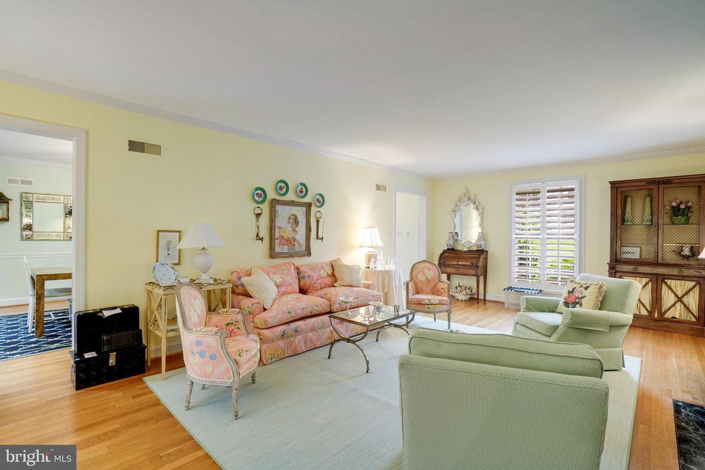4629 32ND RD N, ARLINGTON, Virginia 22207, 5 Bedrooms Bedrooms, ,4 BathroomsBathrooms,Residential,For sale,4629 32ND RD N,VAAR2057702 MLS # VAAR2057702