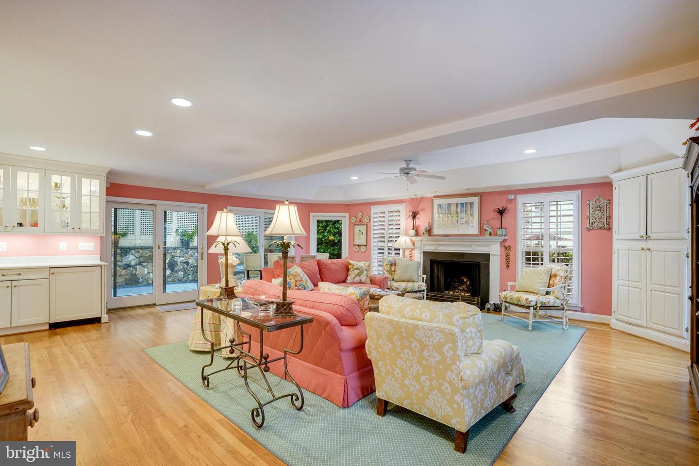 4629 32ND RD N, ARLINGTON, Virginia 22207, 5 Bedrooms Bedrooms, ,4 BathroomsBathrooms,Residential,For sale,4629 32ND RD N,VAAR2057702 MLS # VAAR2057702