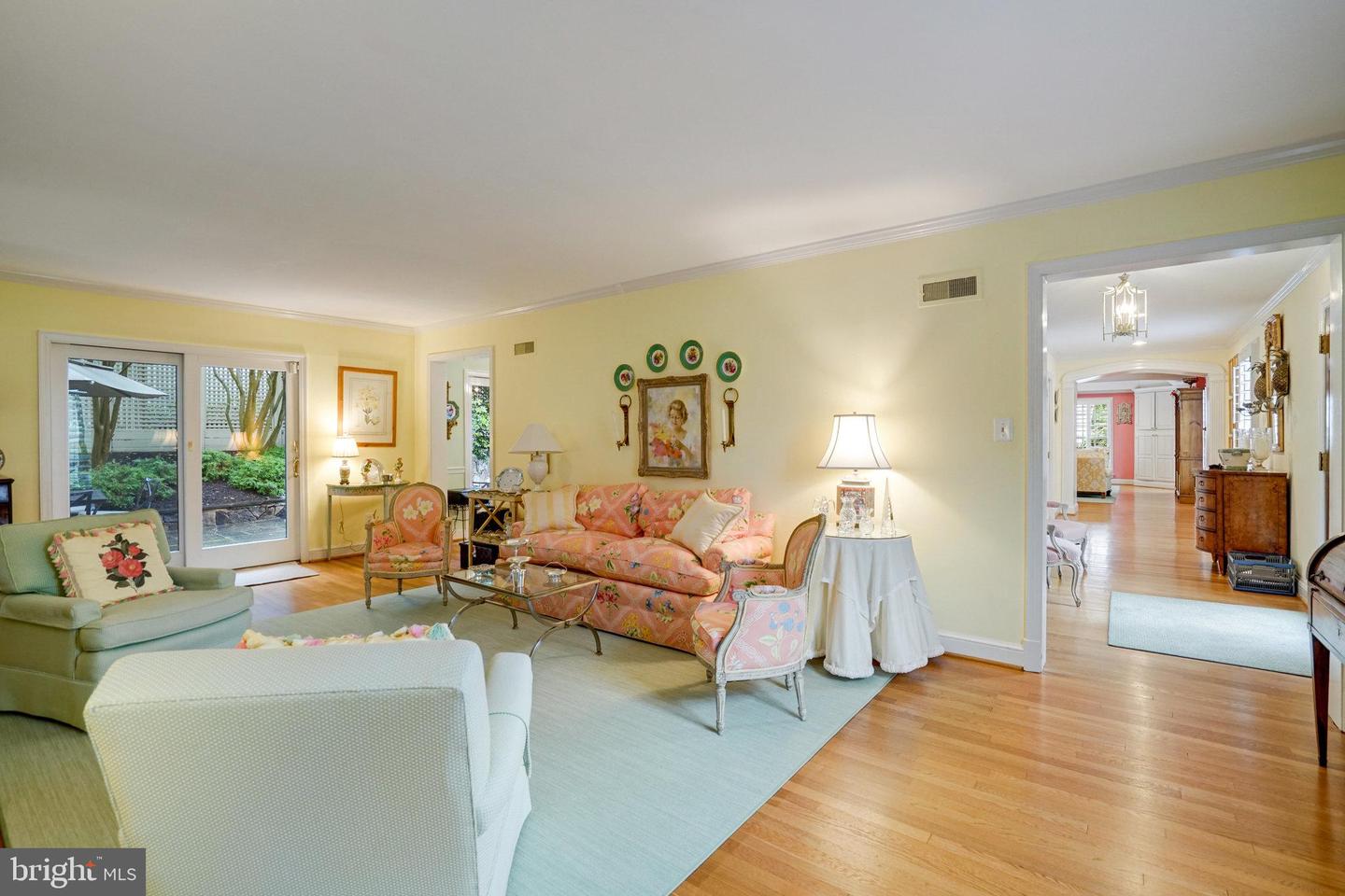 4629 32ND RD N, ARLINGTON, Virginia 22207, 5 Bedrooms Bedrooms, ,4 BathroomsBathrooms,Residential,For sale,4629 32ND RD N,VAAR2057702 MLS # VAAR2057702
