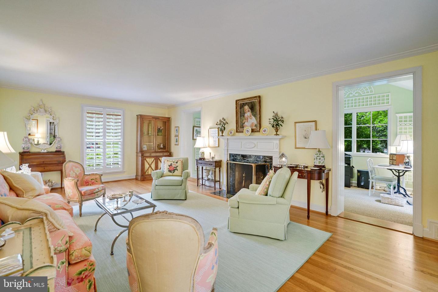 4629 32ND RD N, ARLINGTON, Virginia 22207, 5 Bedrooms Bedrooms, ,4 BathroomsBathrooms,Residential,For sale,4629 32ND RD N,VAAR2057702 MLS # VAAR2057702