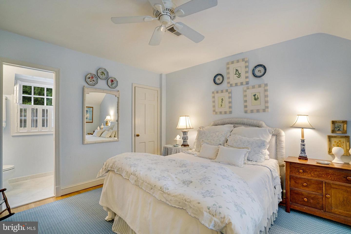4629 32ND RD N, ARLINGTON, Virginia 22207, 5 Bedrooms Bedrooms, ,4 BathroomsBathrooms,Residential,For sale,4629 32ND RD N,VAAR2057702 MLS # VAAR2057702