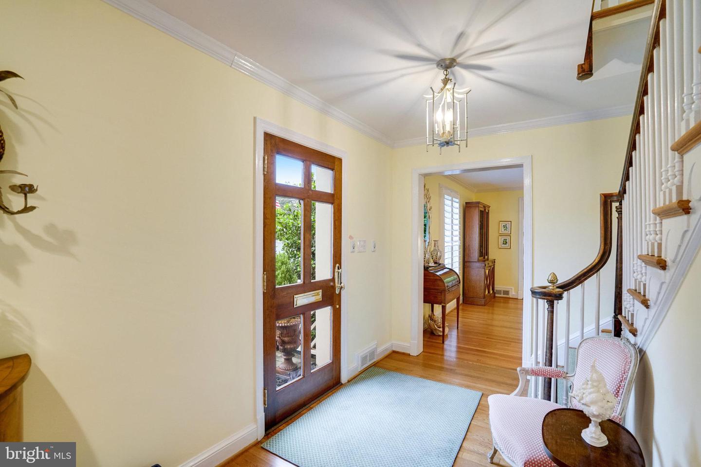 4629 32ND RD N, ARLINGTON, Virginia 22207, 5 Bedrooms Bedrooms, ,4 BathroomsBathrooms,Residential,For sale,4629 32ND RD N,VAAR2057702 MLS # VAAR2057702