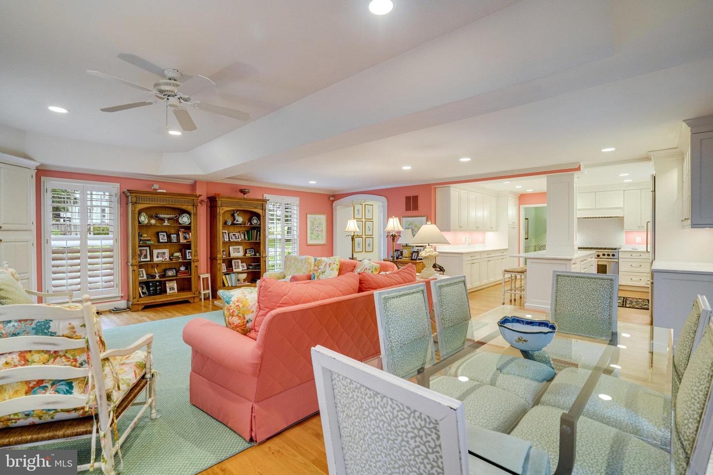 4629 32ND RD N, ARLINGTON, Virginia 22207, 5 Bedrooms Bedrooms, ,4 BathroomsBathrooms,Residential,For sale,4629 32ND RD N,VAAR2057702 MLS # VAAR2057702