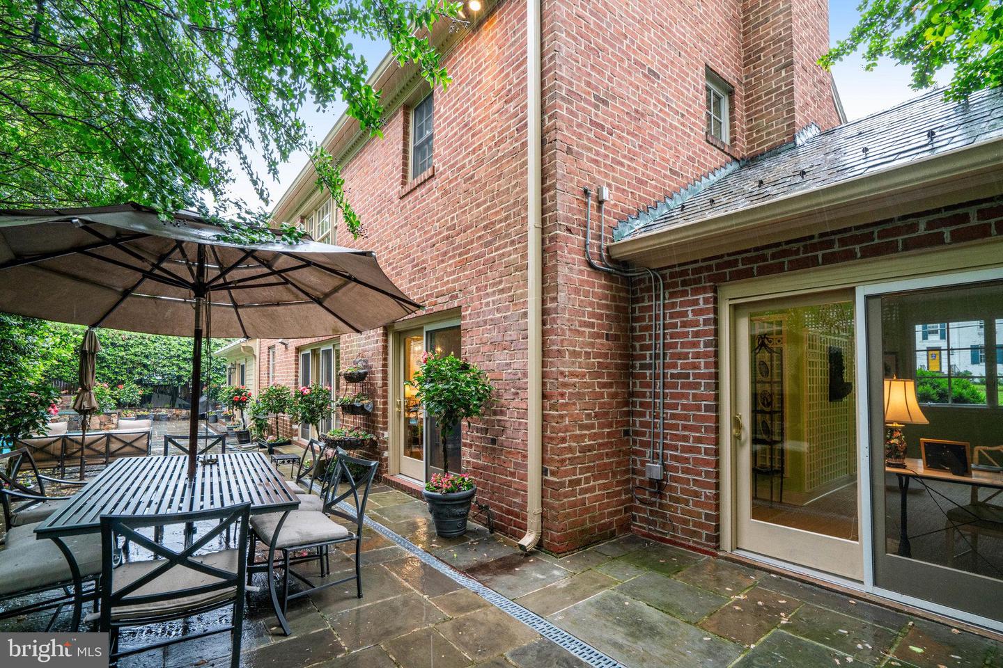 4629 32ND RD N, ARLINGTON, Virginia 22207, 5 Bedrooms Bedrooms, ,4 BathroomsBathrooms,Residential,For sale,4629 32ND RD N,VAAR2057702 MLS # VAAR2057702