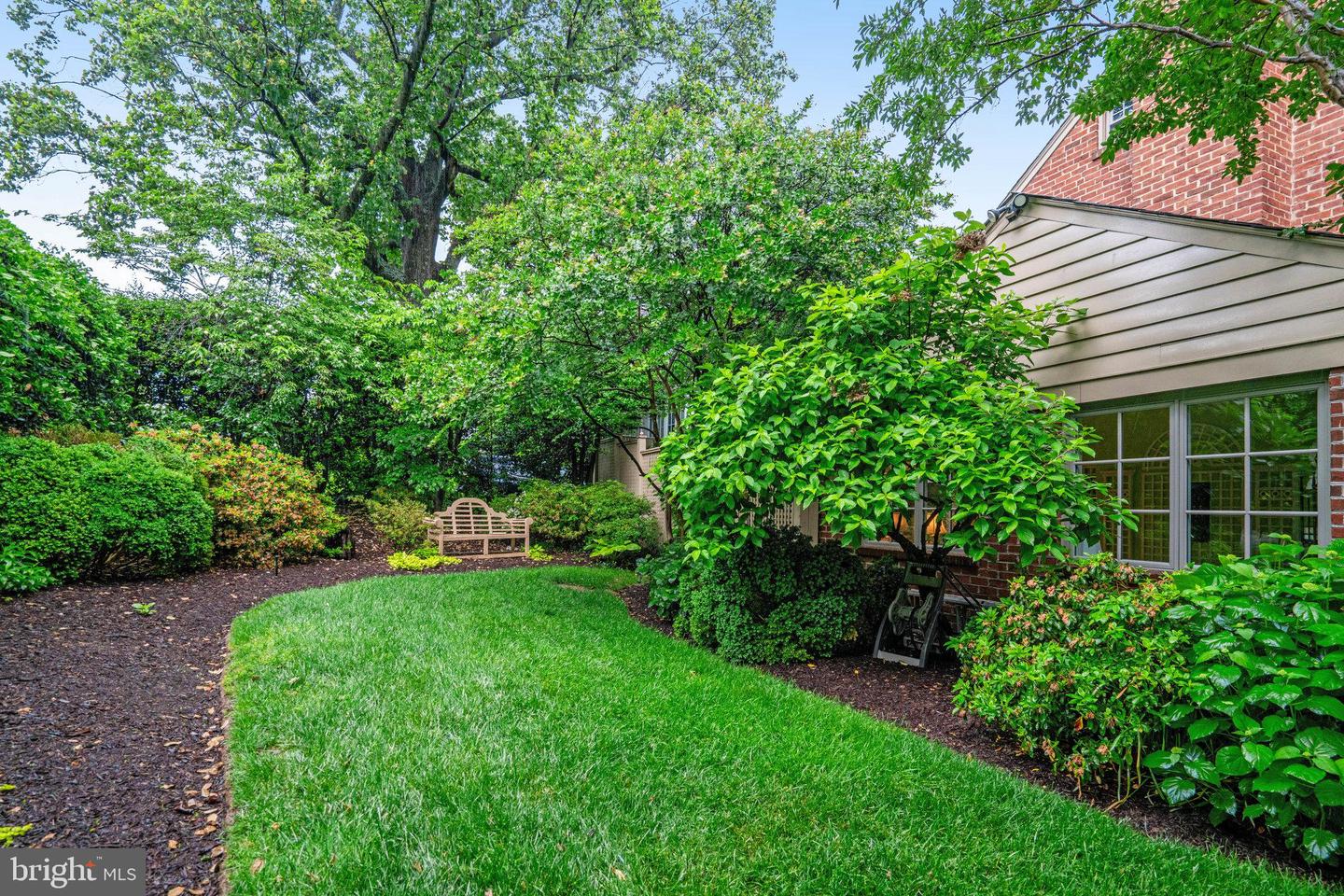 4629 32ND RD N, ARLINGTON, Virginia 22207, 5 Bedrooms Bedrooms, ,4 BathroomsBathrooms,Residential,For sale,4629 32ND RD N,VAAR2057702 MLS # VAAR2057702