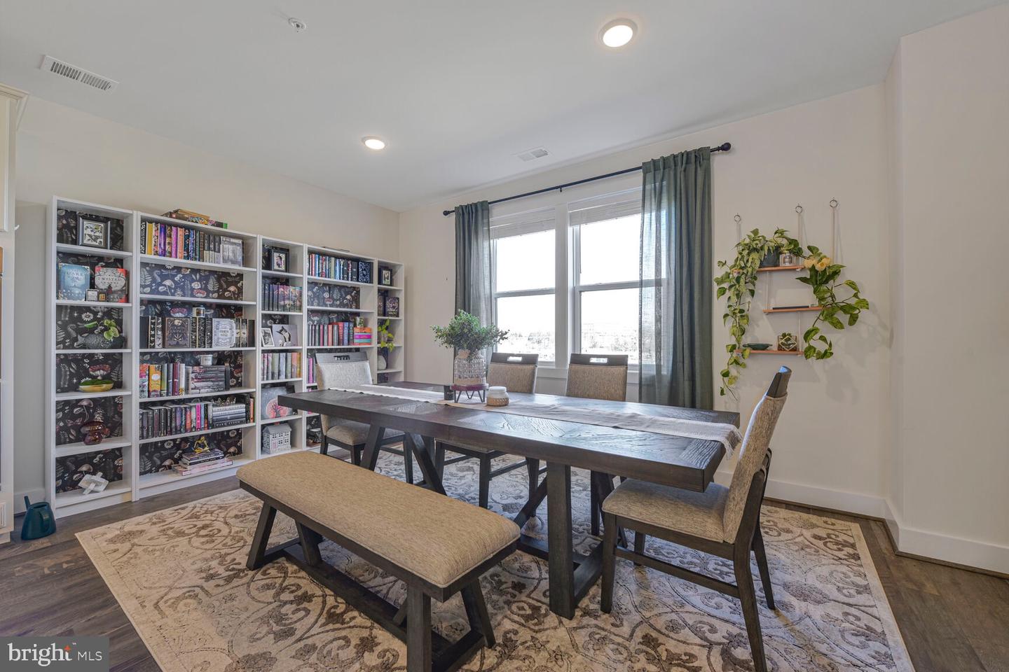 44878 TIVERTON SQ, ASHBURN, Virginia 20147, 3 Bedrooms Bedrooms, ,2 BathroomsBathrooms,Residential,For sale,44878 TIVERTON SQ,VALO2096812 MLS # VALO2096812