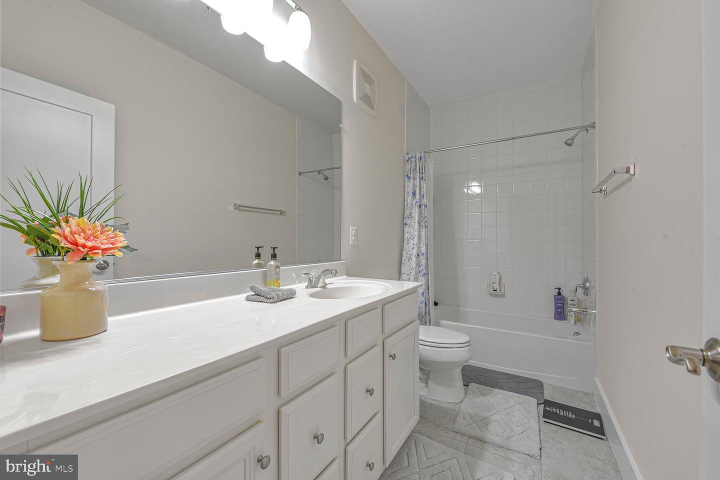 44878 TIVERTON SQ, ASHBURN, Virginia 20147, 3 Bedrooms Bedrooms, ,2 BathroomsBathrooms,Residential,For sale,44878 TIVERTON SQ,VALO2096812 MLS # VALO2096812