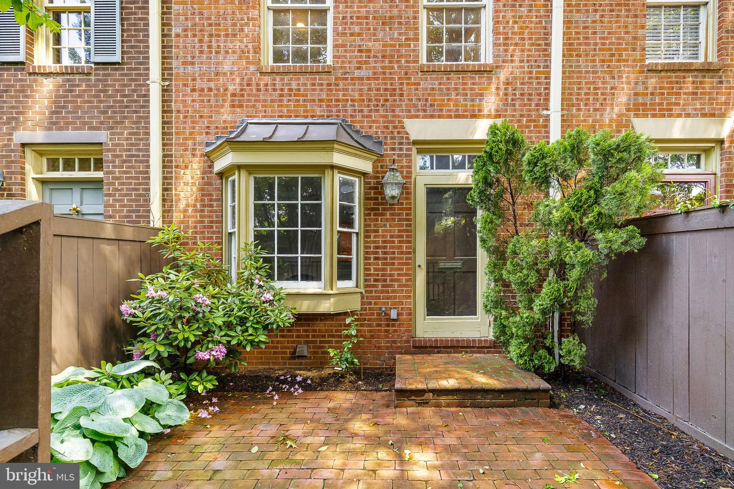 544 N SAINT ASAPH ST, ALEXANDRIA, Virginia 22314, 2 Bedrooms Bedrooms, ,2 BathroomsBathrooms,Residential,For sale,544 N SAINT ASAPH ST,VAAX2043204 MLS # VAAX2043204