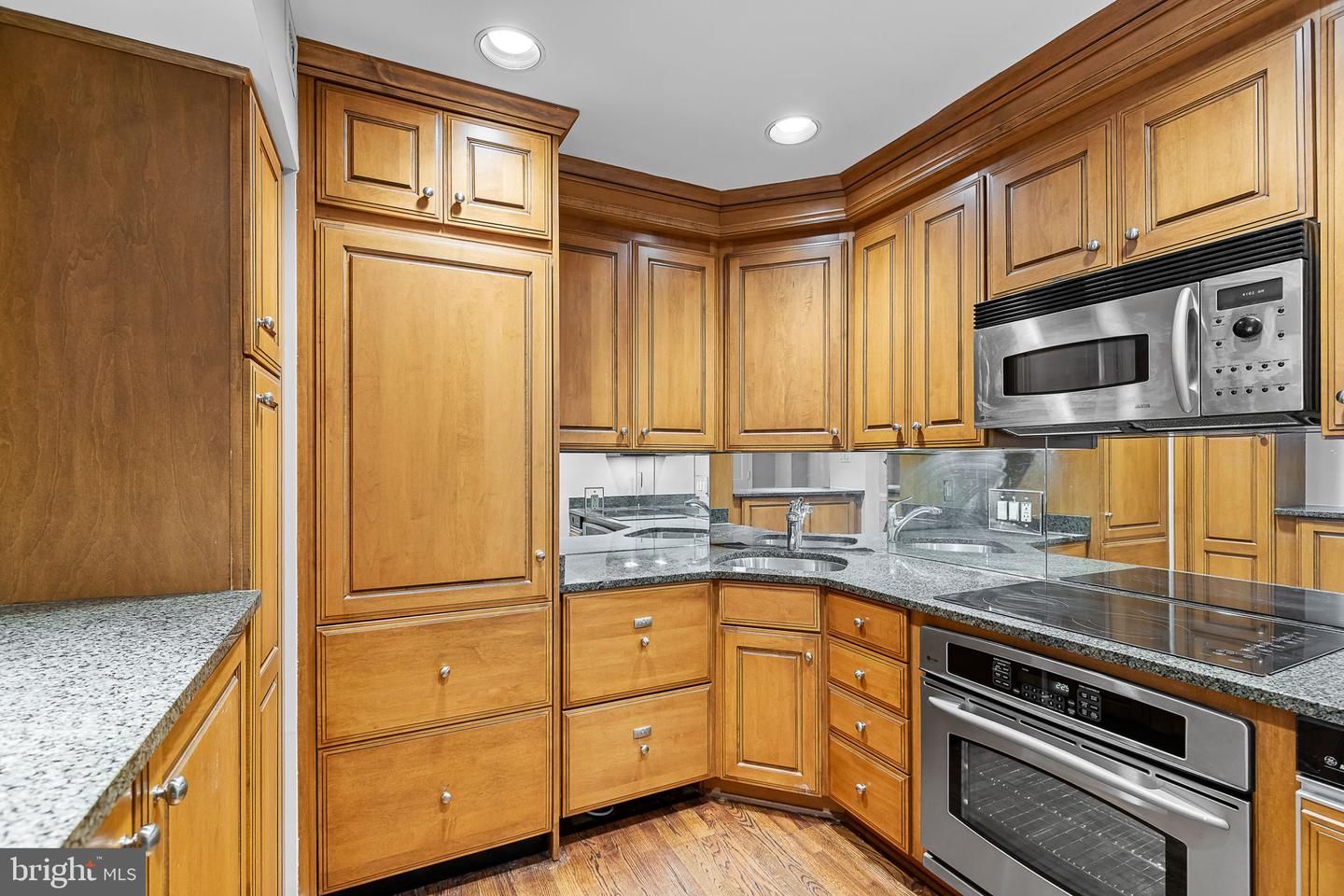 544 N SAINT ASAPH ST, ALEXANDRIA, Virginia 22314, 2 Bedrooms Bedrooms, ,2 BathroomsBathrooms,Residential,For sale,544 N SAINT ASAPH ST,VAAX2043204 MLS # VAAX2043204
