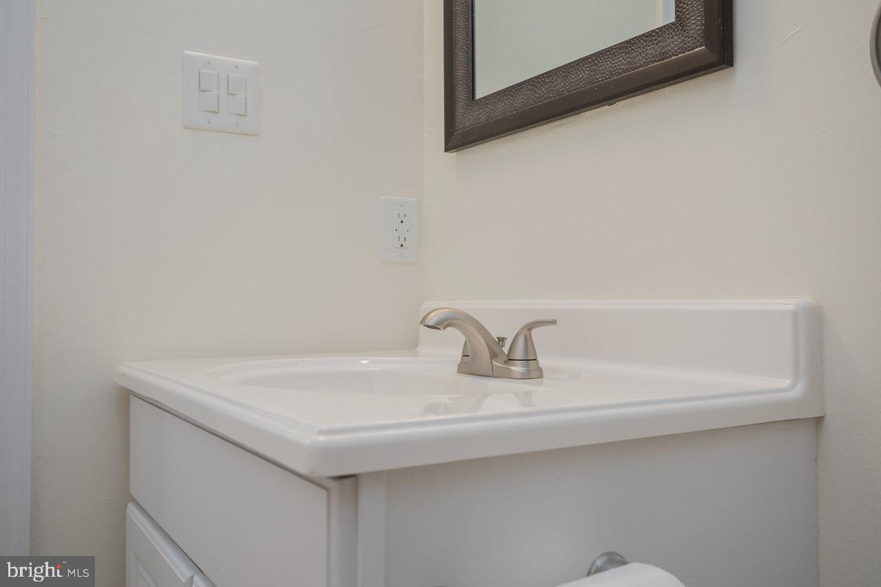 759 READUS RD, EDINBURG, Virginia 22824, 4 Bedrooms Bedrooms, ,2 BathroomsBathrooms,Residential,For sale,759 READUS RD,VASH2011234 MLS # VASH2011234