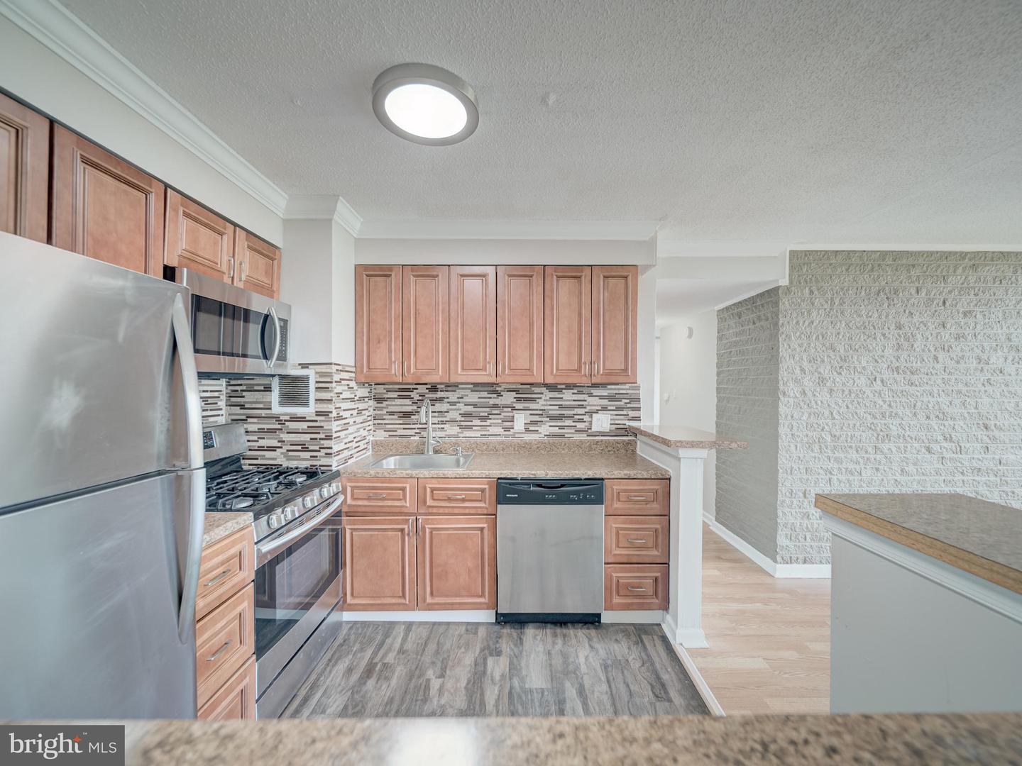 16 S VAN DORN ST #503, ALEXANDRIA, Virginia 22304, 2 Bedrooms Bedrooms, ,1 BathroomBathrooms,Residential,For sale,16 S VAN DORN ST #503,VAAX2044420 MLS # VAAX2044420
