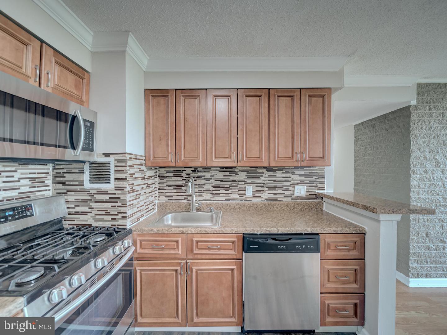 16 S VAN DORN ST #503, ALEXANDRIA, Virginia 22304, 2 Bedrooms Bedrooms, ,1 BathroomBathrooms,Residential,For sale,16 S VAN DORN ST #503,VAAX2044420 MLS # VAAX2044420