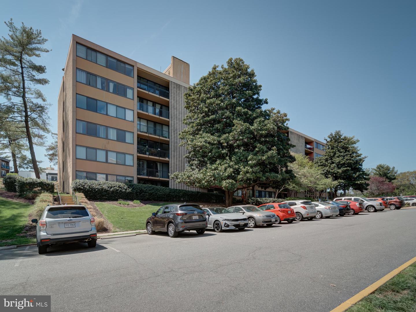 16 S VAN DORN ST #503, ALEXANDRIA, Virginia 22304, 2 Bedrooms Bedrooms, ,1 BathroomBathrooms,Residential,For sale,16 S VAN DORN ST #503,VAAX2044420 MLS # VAAX2044420