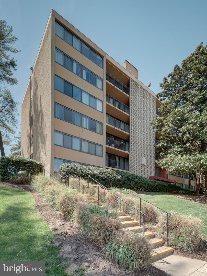 16 S VAN DORN ST #503, ALEXANDRIA, Virginia 22304, 2 Bedrooms Bedrooms, ,1 BathroomBathrooms,Residential,For sale,16 S VAN DORN ST #503,VAAX2044420 MLS # VAAX2044420