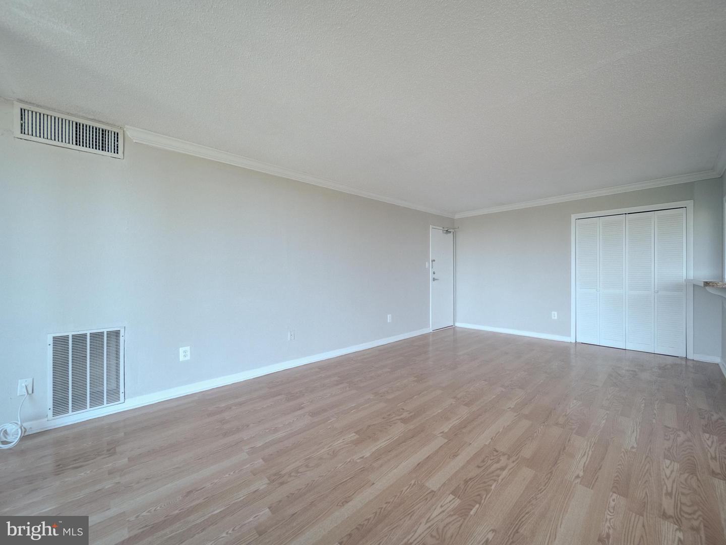 16 S VAN DORN ST #503, ALEXANDRIA, Virginia 22304, 2 Bedrooms Bedrooms, ,1 BathroomBathrooms,Residential,For sale,16 S VAN DORN ST #503,VAAX2044420 MLS # VAAX2044420