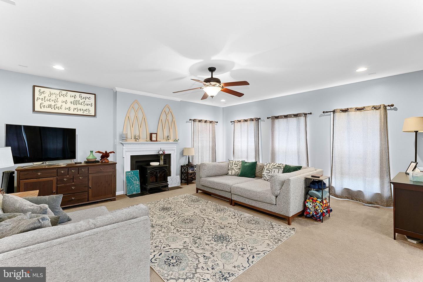 10799 REYNARD FOX LN, BEALETON, Virginia 22712, 5 Bedrooms Bedrooms, ,3 BathroomsBathrooms,Residential,For sale,10799 REYNARD FOX LN,VAFQ2016360 MLS # VAFQ2016360