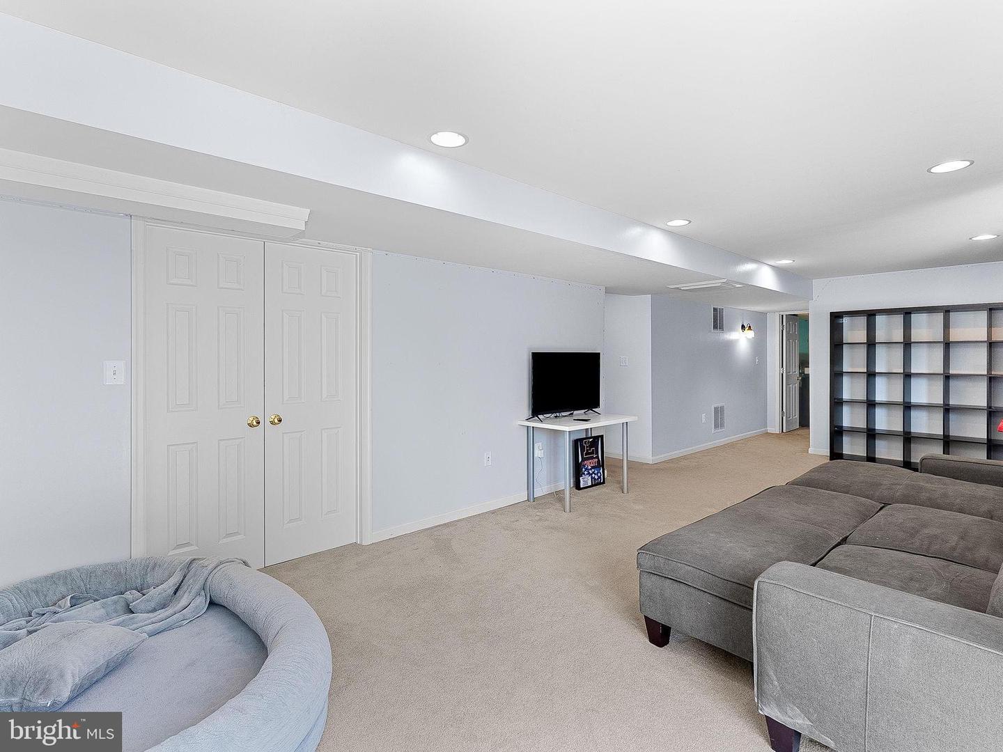 10799 REYNARD FOX LN, BEALETON, Virginia 22712, 5 Bedrooms Bedrooms, ,3 BathroomsBathrooms,Residential,For sale,10799 REYNARD FOX LN,VAFQ2016360 MLS # VAFQ2016360