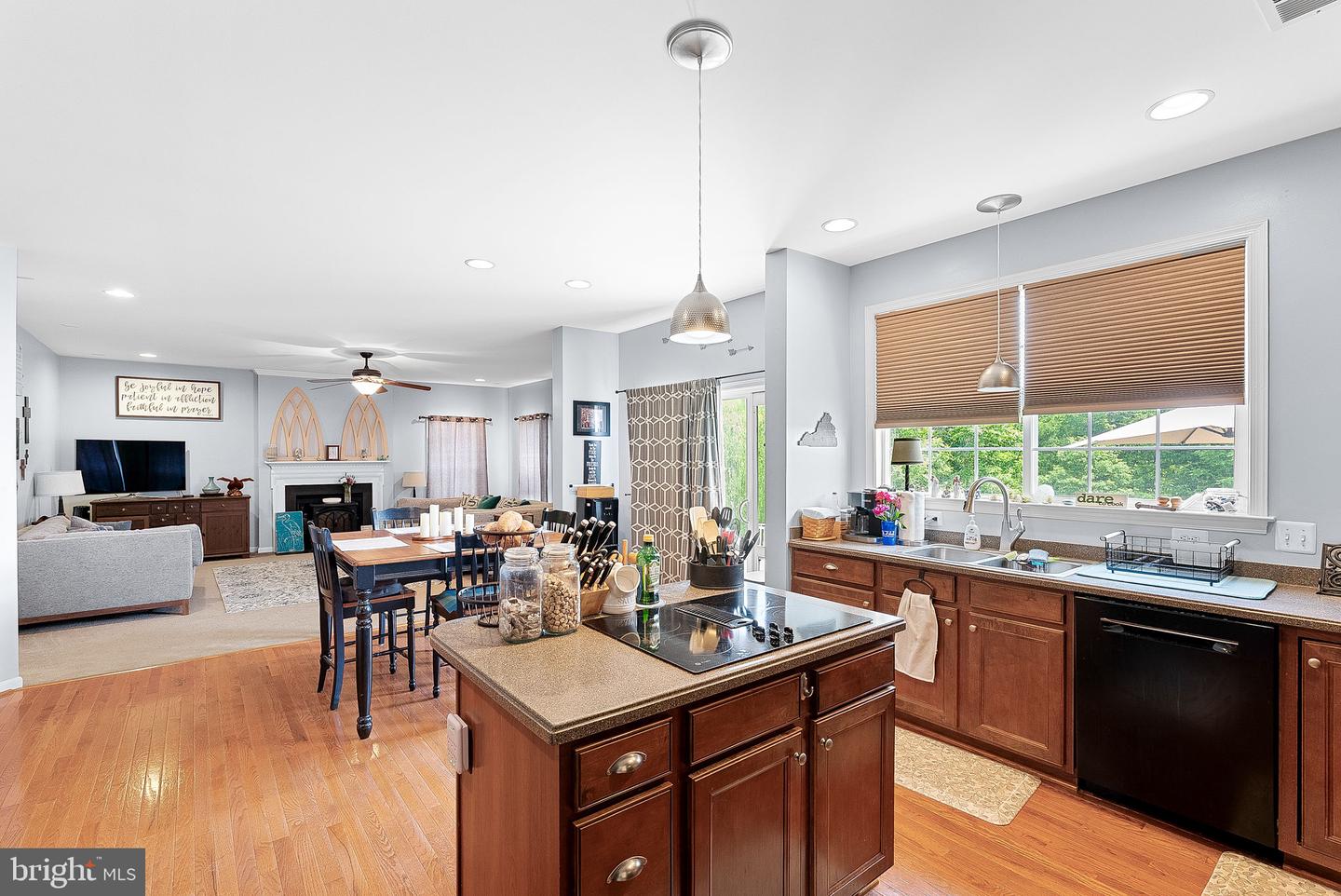 10799 REYNARD FOX LN, BEALETON, Virginia 22712, 5 Bedrooms Bedrooms, ,3 BathroomsBathrooms,Residential,For sale,10799 REYNARD FOX LN,VAFQ2016360 MLS # VAFQ2016360