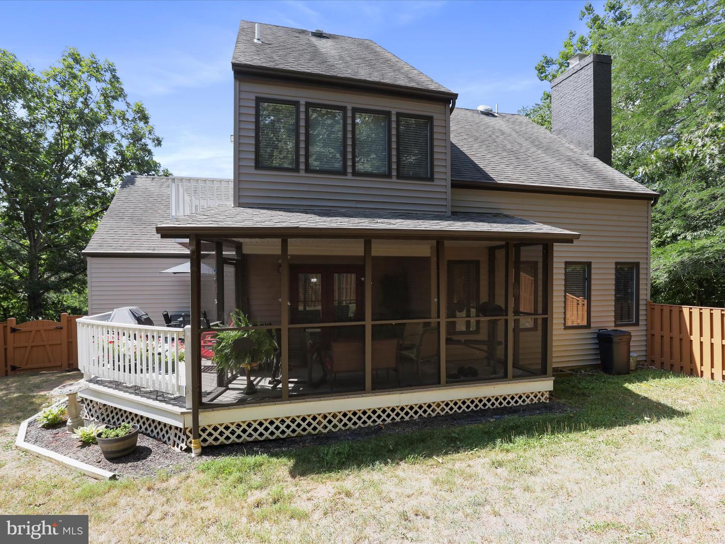 1246 LAKEVIEW DR, CROSS JUNCTION, Virginia 22625, 4 Bedrooms Bedrooms, ,2 BathroomsBathrooms,Residential,For sale,1246 LAKEVIEW DR,VAFV2033764 MLS # VAFV2033764