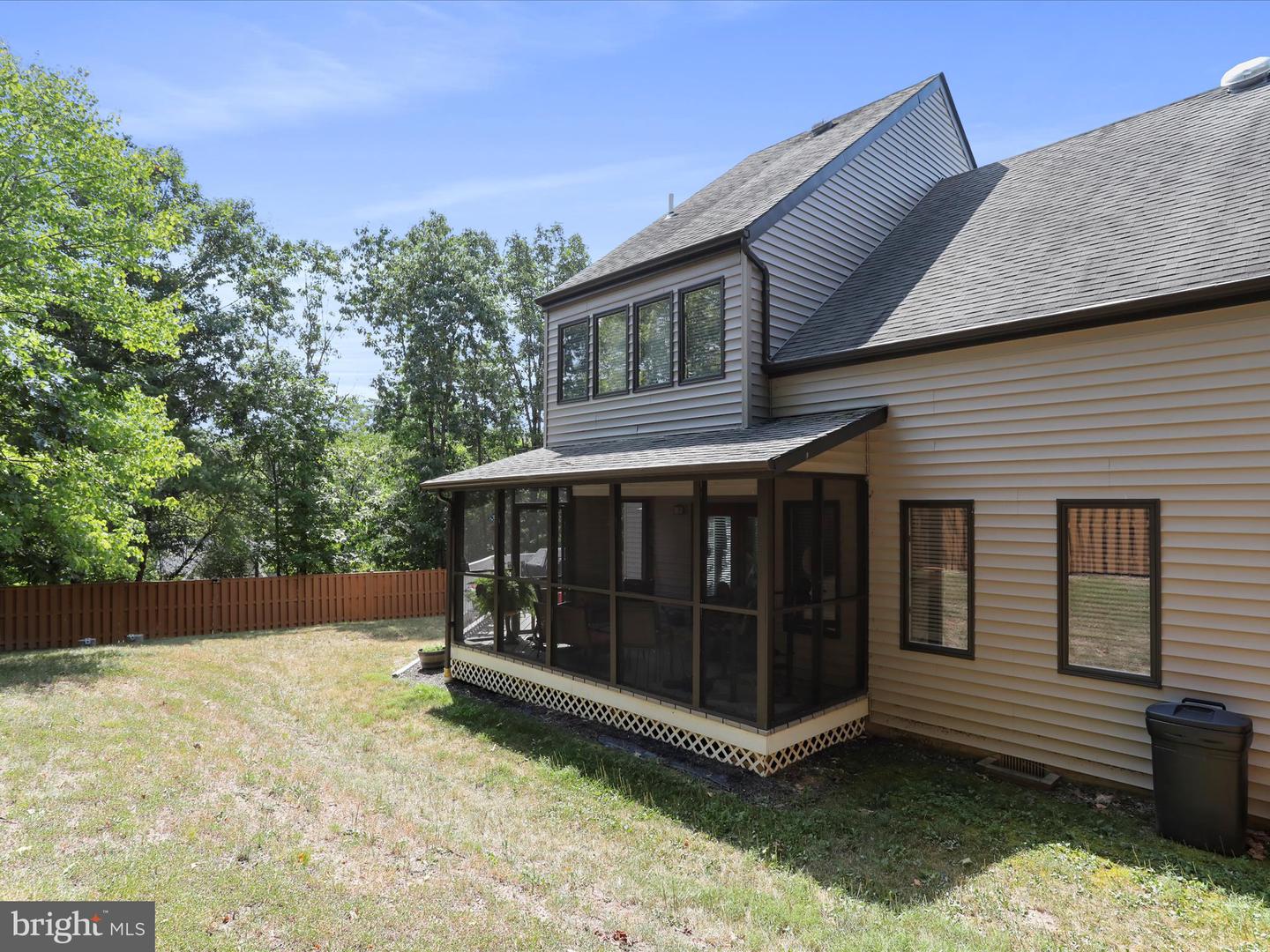 1246 LAKEVIEW DR, CROSS JUNCTION, Virginia 22625, 4 Bedrooms Bedrooms, ,2 BathroomsBathrooms,Residential,For sale,1246 LAKEVIEW DR,VAFV2033764 MLS # VAFV2033764