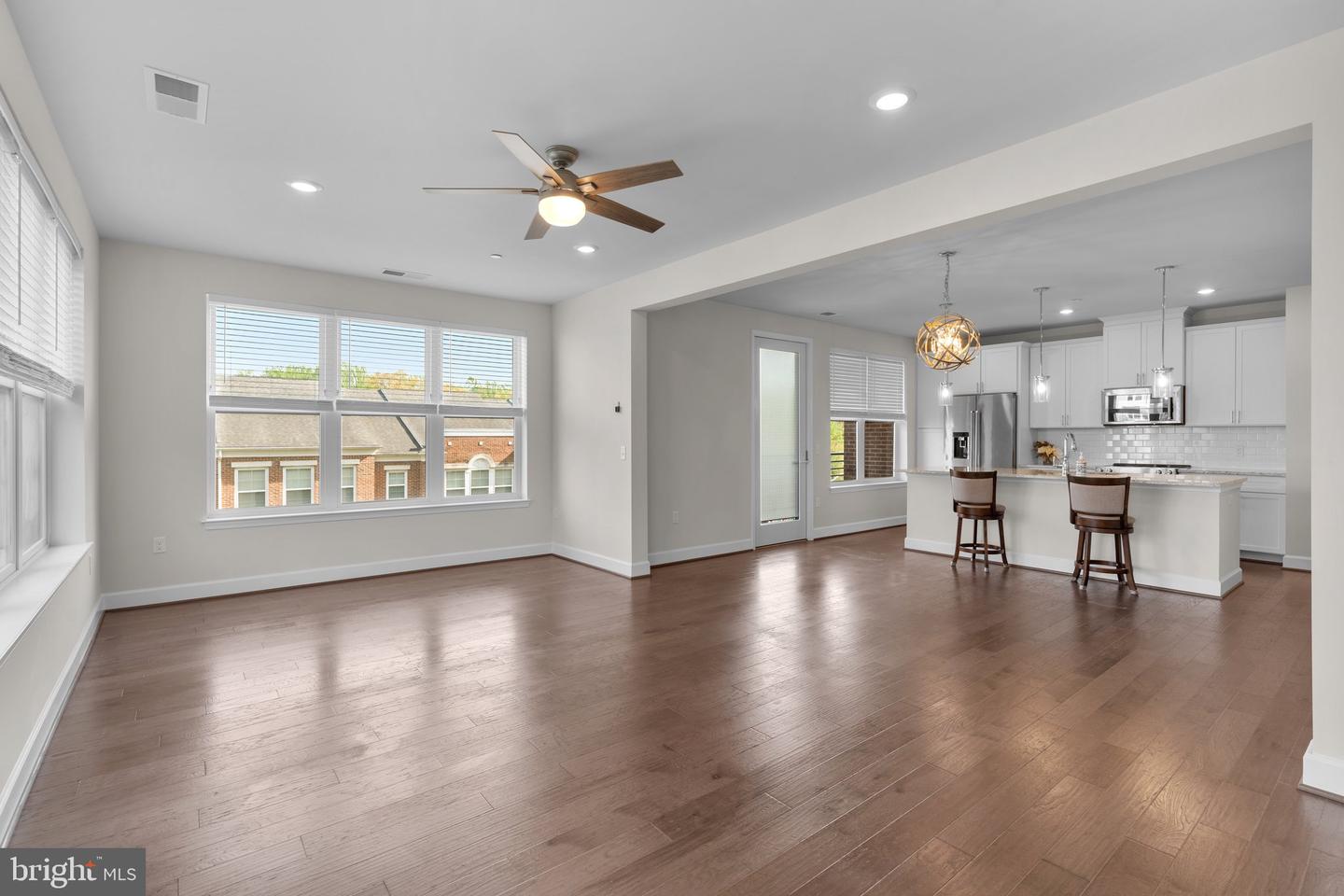 2960 VADEN DR #2-312, FAIRFAX, Virginia 22031, 2 Bedrooms Bedrooms, ,2 BathroomsBathrooms,Residential,For sale,2960 VADEN DR #2-312,VAFX2237888 MLS # VAFX2237888