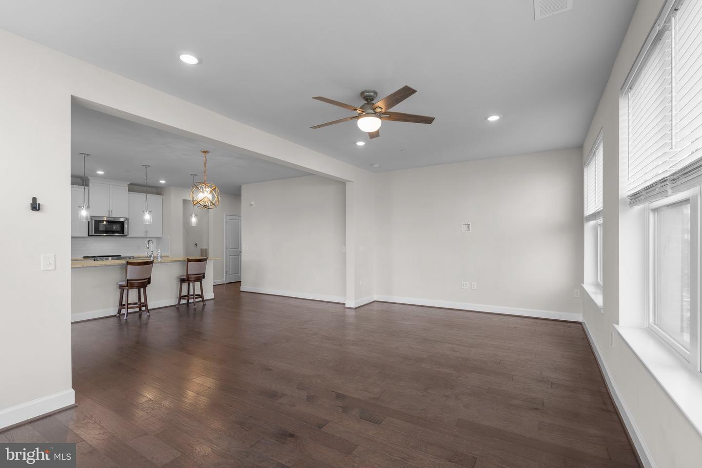 2960 VADEN DR #2-312, FAIRFAX, Virginia 22031, 2 Bedrooms Bedrooms, ,2 BathroomsBathrooms,Residential,For sale,2960 VADEN DR #2-312,VAFX2237888 MLS # VAFX2237888