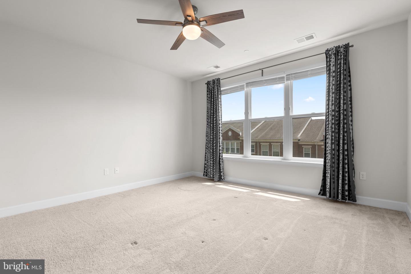 2960 VADEN DR #2-312, FAIRFAX, Virginia 22031, 2 Bedrooms Bedrooms, ,2 BathroomsBathrooms,Residential,For sale,2960 VADEN DR #2-312,VAFX2237888 MLS # VAFX2237888
