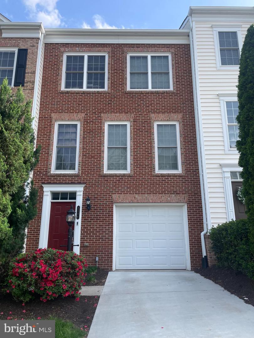 2206 GREYWING ST, WOODBRIDGE, Virginia 22191, 4 Bedrooms Bedrooms, ,3 BathroomsBathrooms,Residential,For sale,2206 GREYWING ST,VAPW2093666 MLS # VAPW2093666