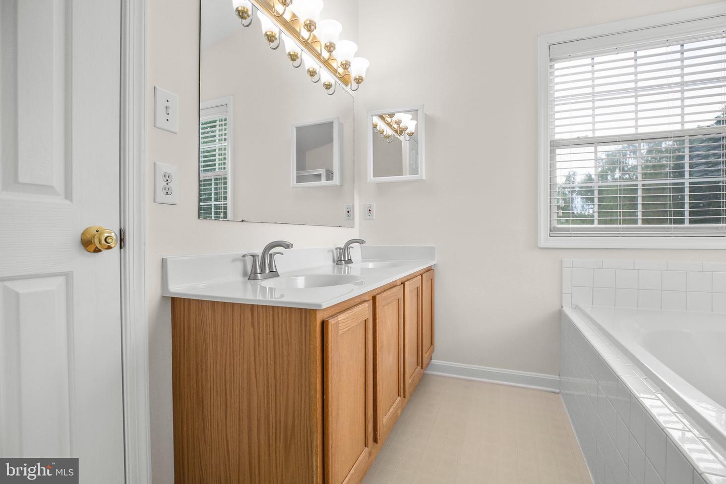 30 WHITESTONE DR, STAFFORD, Virginia 22556, 5 Bedrooms Bedrooms, ,3 BathroomsBathrooms,Residential,For sale,30 WHITESTONE DR,VAST2038496 MLS # VAST2038496
