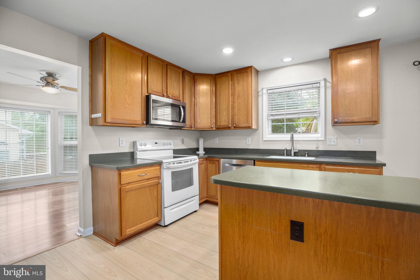 30 WHITESTONE DR, STAFFORD, Virginia 22556, 5 Bedrooms Bedrooms, ,3 BathroomsBathrooms,Residential,For sale,30 WHITESTONE DR,VAST2038496 MLS # VAST2038496