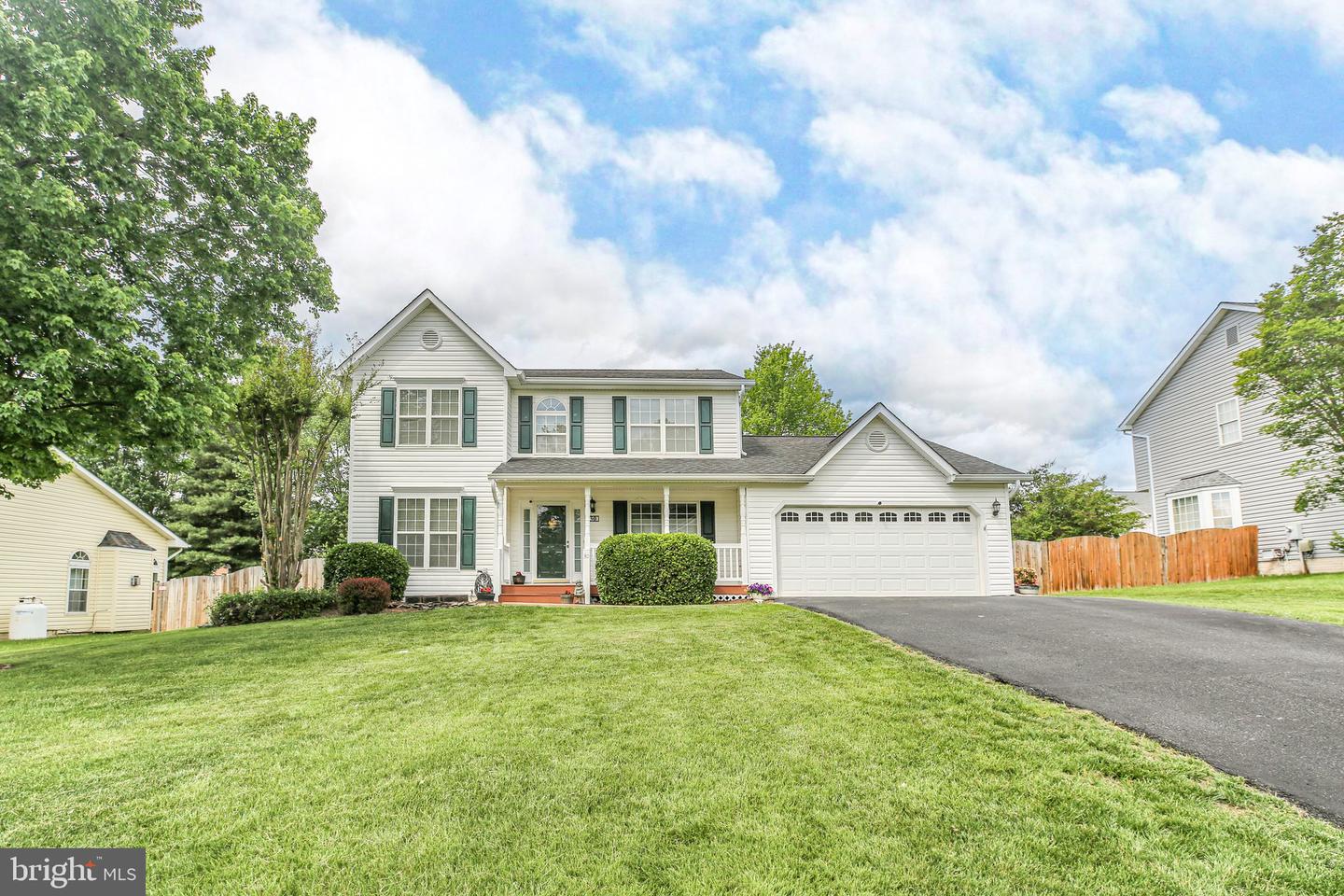 30 WHITESTONE DR, STAFFORD, Virginia 22556, 5 Bedrooms Bedrooms, ,3 BathroomsBathrooms,Residential,For sale,30 WHITESTONE DR,VAST2038496 MLS # VAST2038496