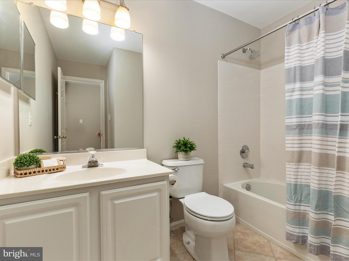 13459 COLESMIRE GATE WAY, BRISTOW, Virginia 20136, 3 Bedrooms Bedrooms, ,2 BathroomsBathrooms,Residential,For sale,13459 COLESMIRE GATE WAY,VAPW2093974 MLS # VAPW2093974