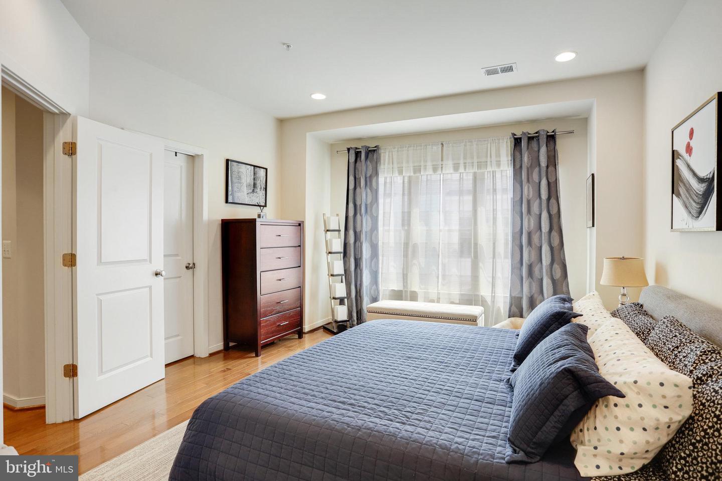 929 PARKER GRAY SCHOOL WAY, ALEXANDRIA, Virginia 22314, 3 Bedrooms Bedrooms, ,3 BathroomsBathrooms,Residential,For sale,929 PARKER GRAY SCHOOL WAY,VAAX2045042 MLS # VAAX2045042