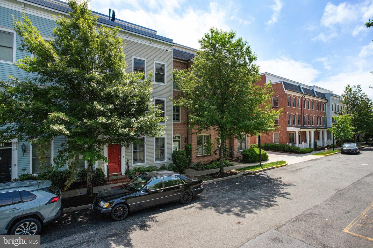 929 PARKER GRAY SCHOOL WAY, ALEXANDRIA, Virginia 22314, 3 Bedrooms Bedrooms, ,3 BathroomsBathrooms,Residential,For sale,929 PARKER GRAY SCHOOL WAY,VAAX2045042 MLS # VAAX2045042