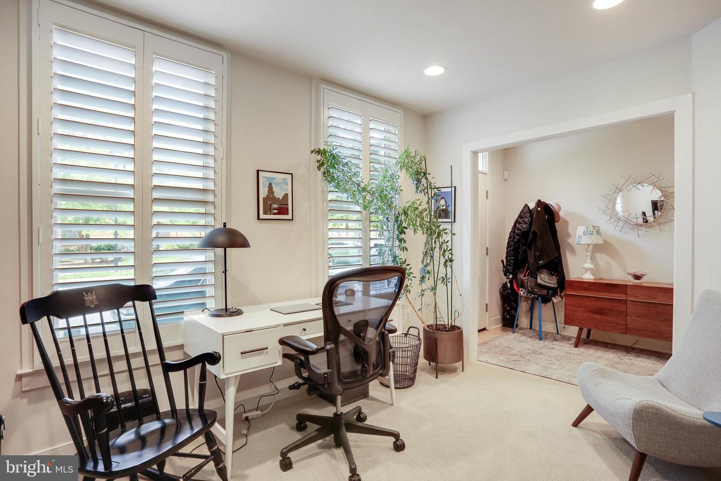 929 PARKER GRAY SCHOOL WAY, ALEXANDRIA, Virginia 22314, 3 Bedrooms Bedrooms, ,3 BathroomsBathrooms,Residential,For sale,929 PARKER GRAY SCHOOL WAY,VAAX2045042 MLS # VAAX2045042