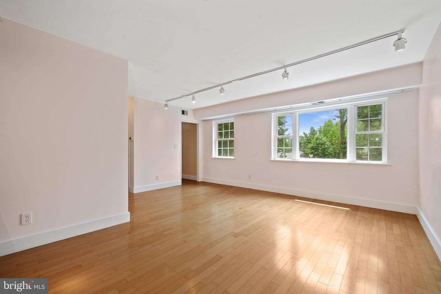 1301 N ODE ST #135, ARLINGTON, Virginia 22209, 1 Bedroom Bedrooms, ,1 BathroomBathrooms,Residential,For sale,1301 N ODE ST #135,VAAR2057038 MLS # VAAR2057038