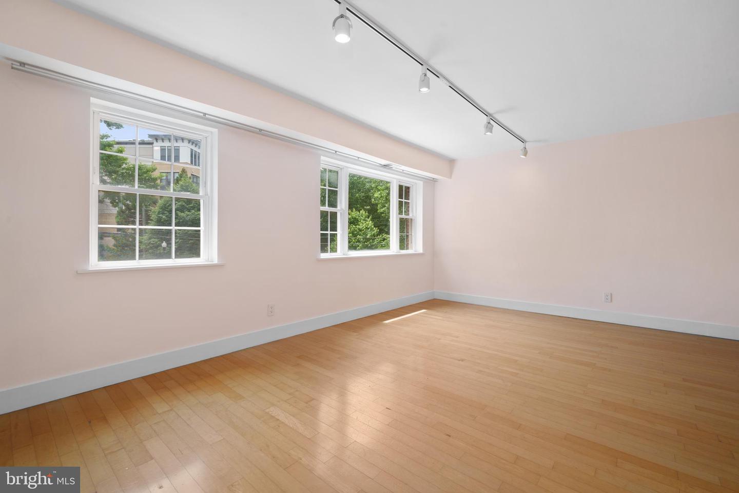 1301 N ODE ST #135, ARLINGTON, Virginia 22209, 1 Bedroom Bedrooms, ,1 BathroomBathrooms,Residential,For sale,1301 N ODE ST #135,VAAR2057038 MLS # VAAR2057038