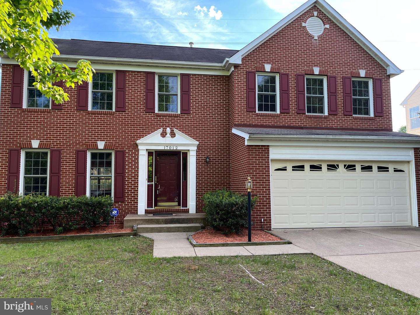 17012 CASS BROOK LN, WOODBRIDGE, Virginia 22191, 4 Bedrooms Bedrooms, ,2 BathroomsBathrooms,Residential,For sale,17012 CASS BROOK LN,VAPW2094100 MLS # VAPW2094100