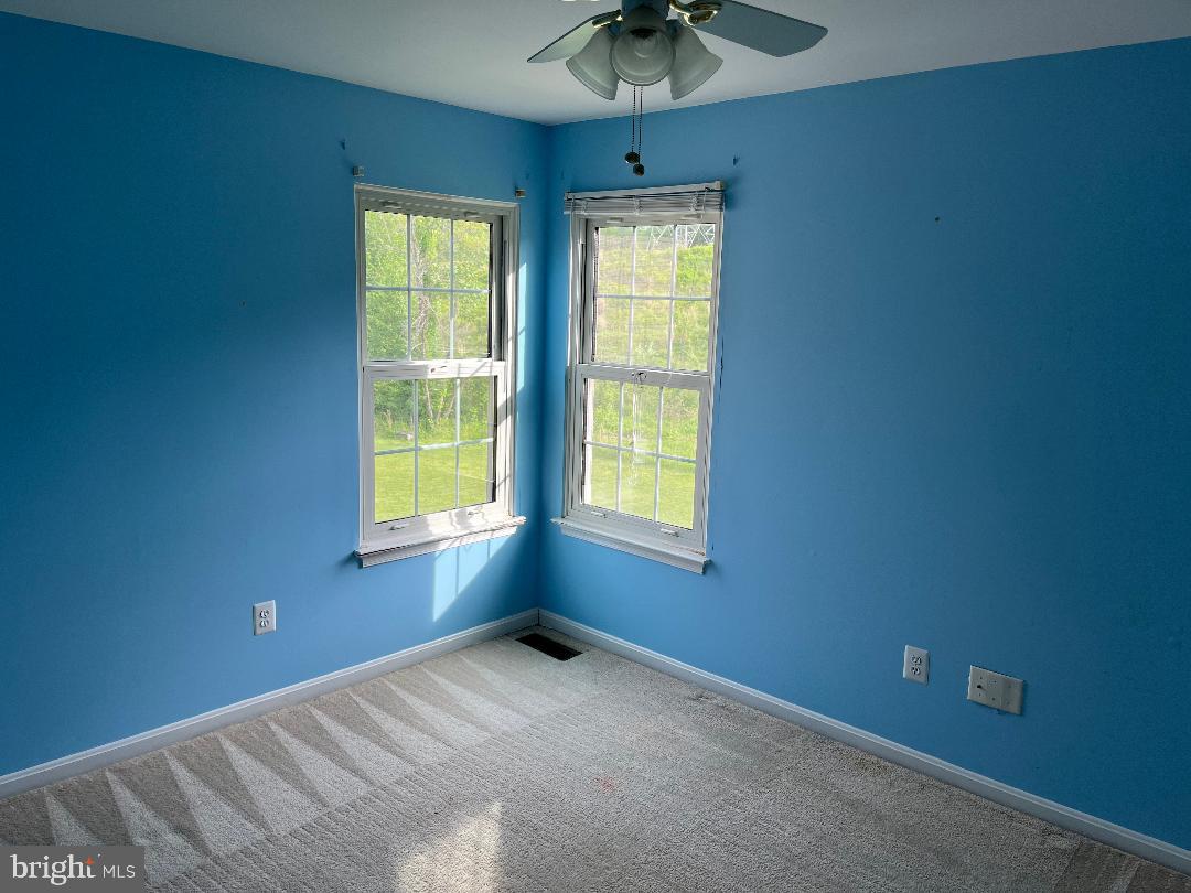17012 CASS BROOK LN, WOODBRIDGE, Virginia 22191, 4 Bedrooms Bedrooms, ,2 BathroomsBathrooms,Residential,For sale,17012 CASS BROOK LN,VAPW2094100 MLS # VAPW2094100