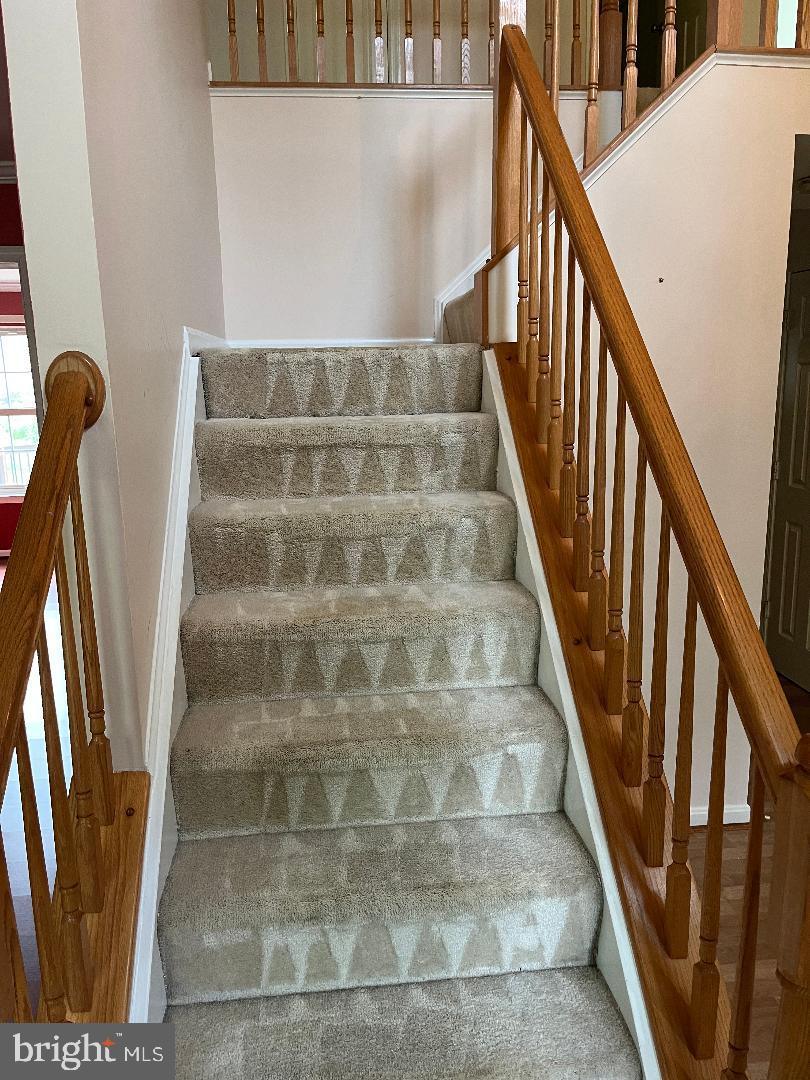 17012 CASS BROOK LN, WOODBRIDGE, Virginia 22191, 4 Bedrooms Bedrooms, ,2 BathroomsBathrooms,Residential,For sale,17012 CASS BROOK LN,VAPW2094100 MLS # VAPW2094100