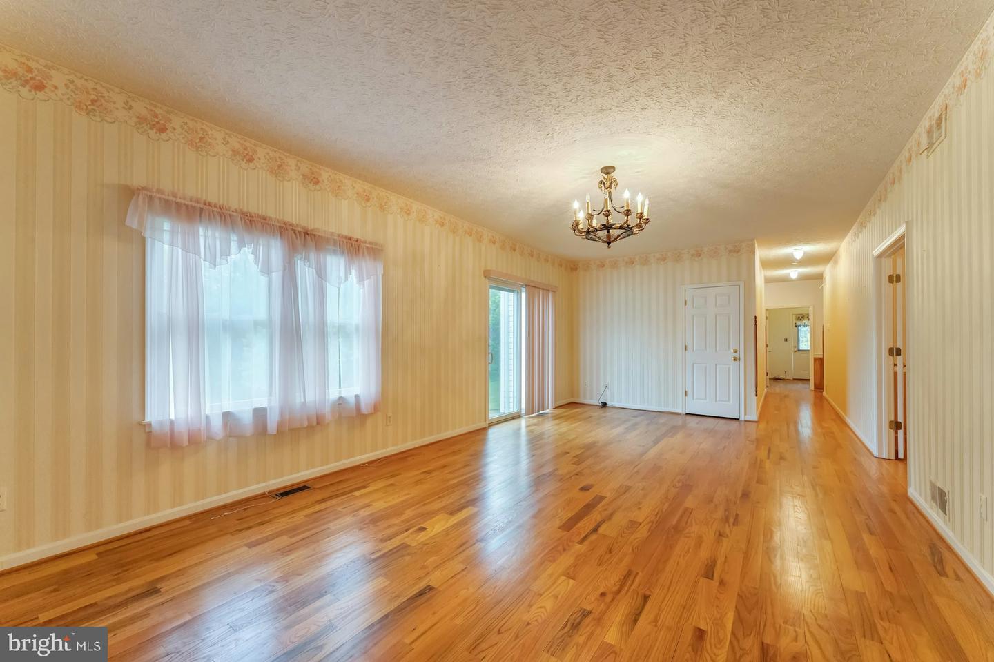 4710 HARRY BYRD HWY, BERRYVILLE, Virginia 22611, 4 Bedrooms Bedrooms, ,3 BathroomsBathrooms,Residential,For sale,4710 HARRY BYRD HWY,VACL2003714 MLS # VACL2003714